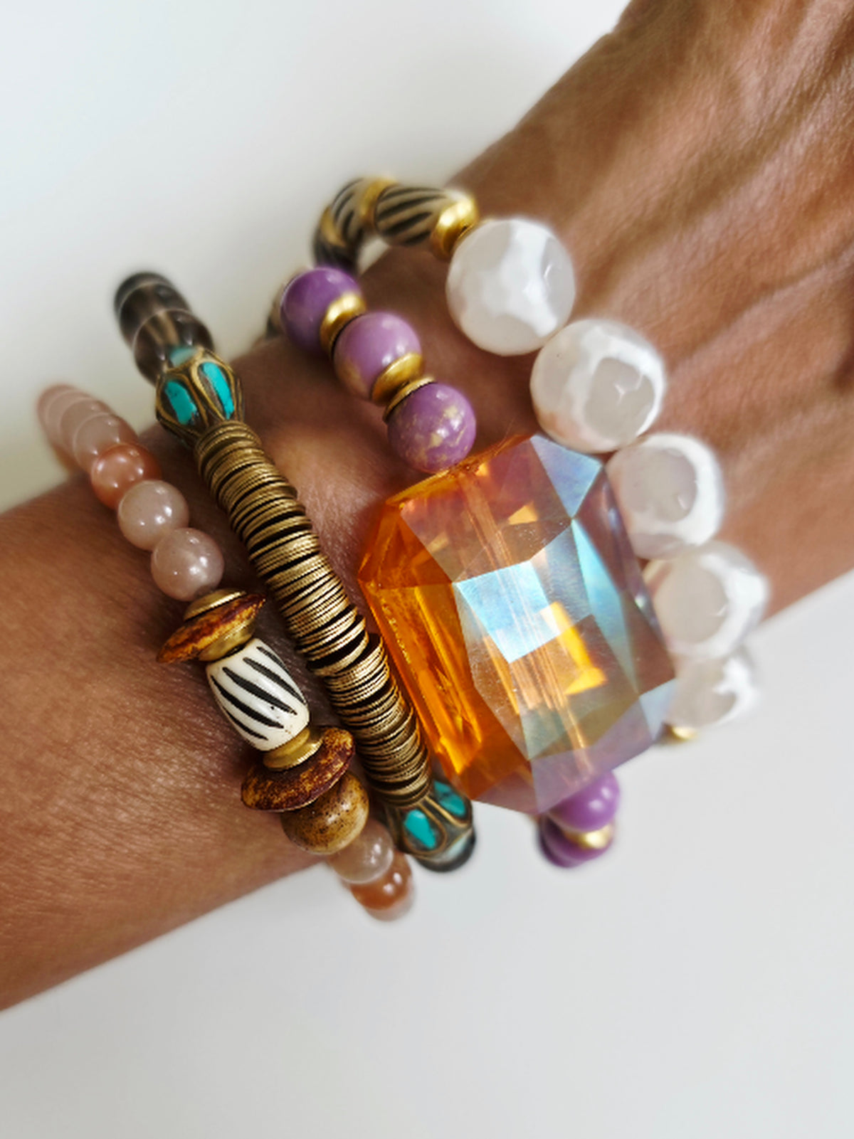 Giraffe Agate and Natural Wood Bead Bracelet